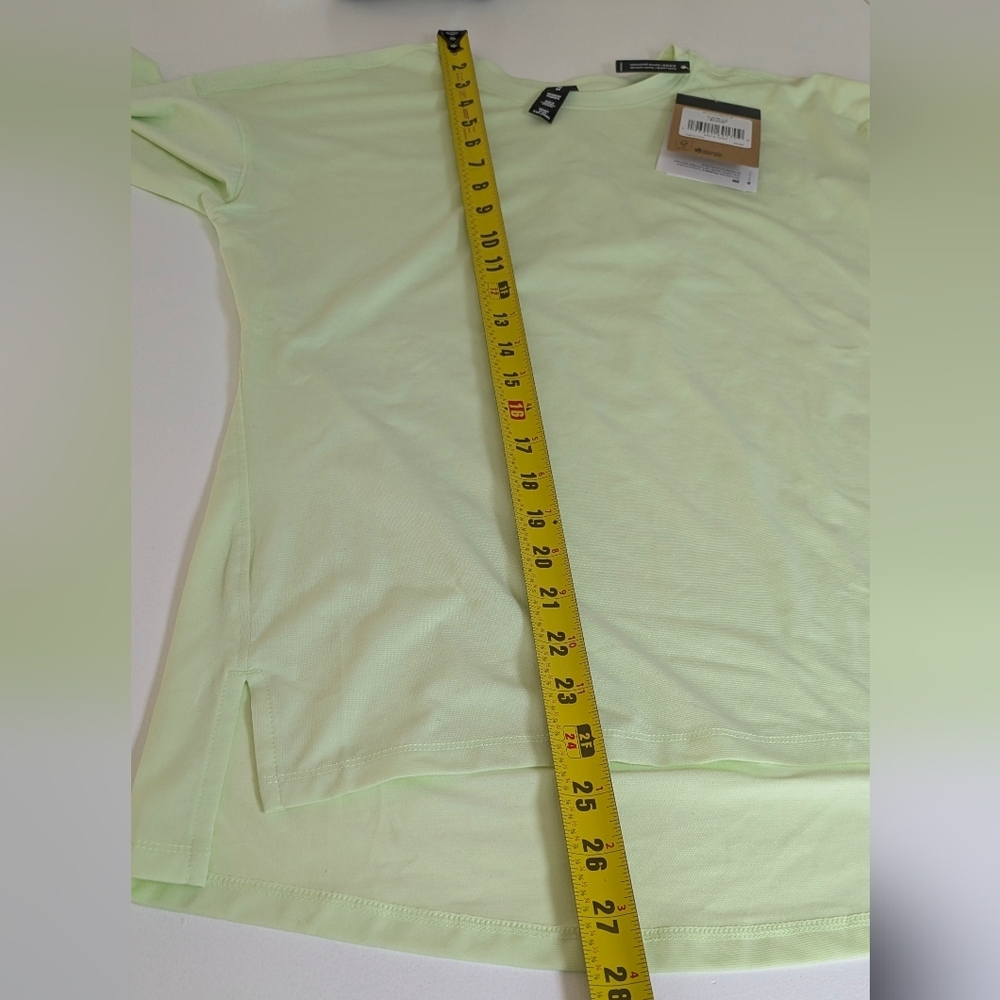 THE NORTH FACE women Long Sleeve Actiwear Top Shirt lime Green Sz M Running New - Picture 12 of 13